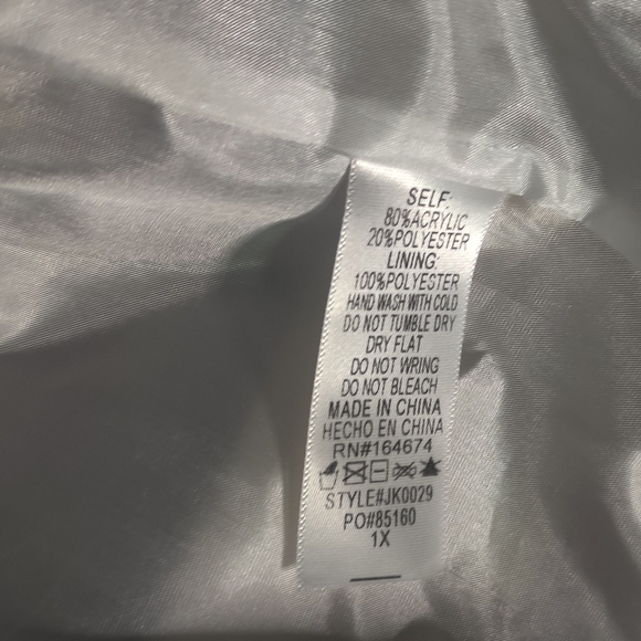 Colorful Jacket - Picture 4 of 4